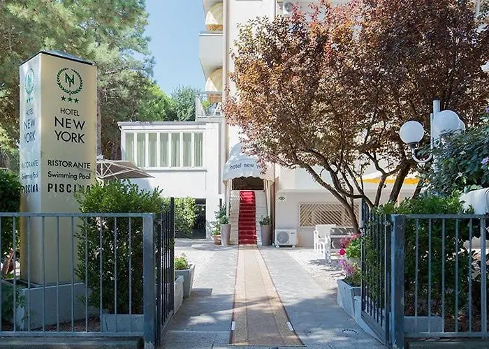 New YorkAlbergo